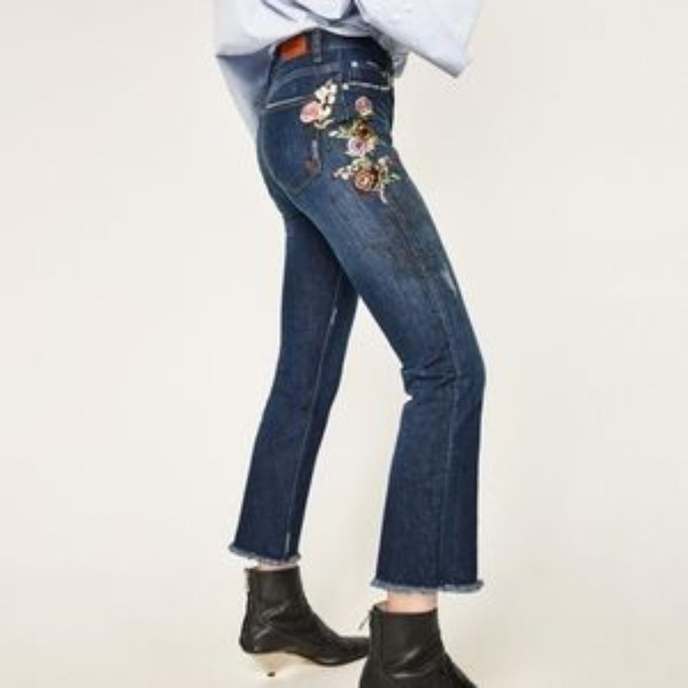 Zara Woman Embroidered Cropped Jeans